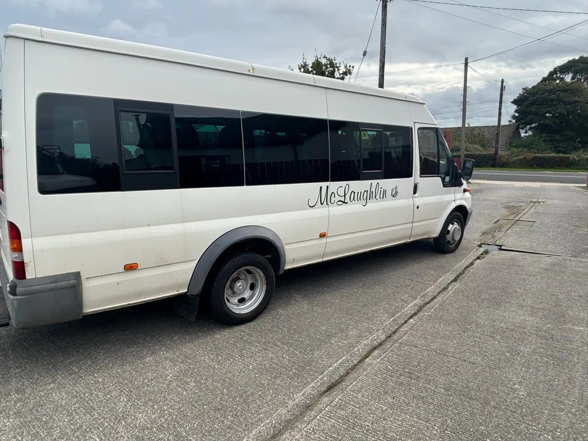 Bus - Image 2