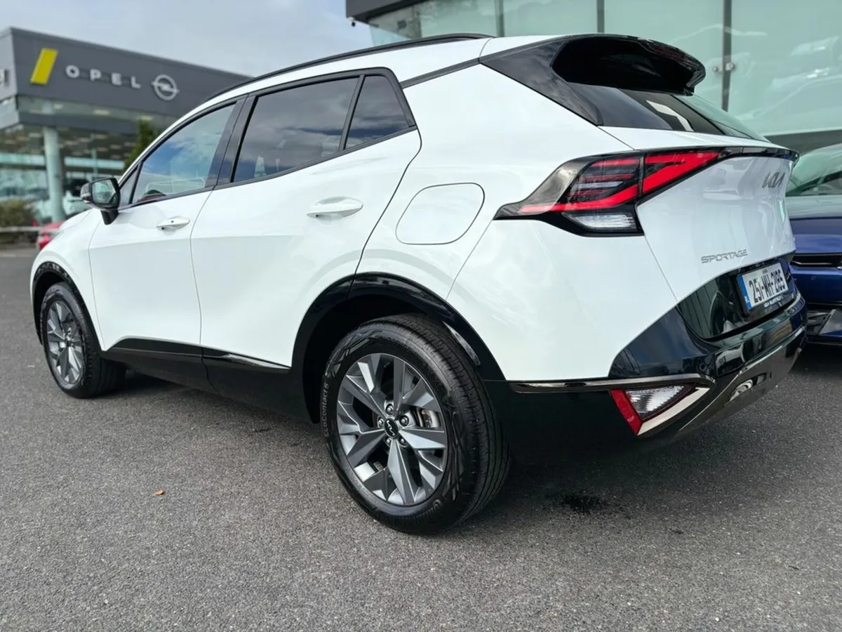 Kia Sportage 1.6 Hybrid (Anniversary model) - Image 3
