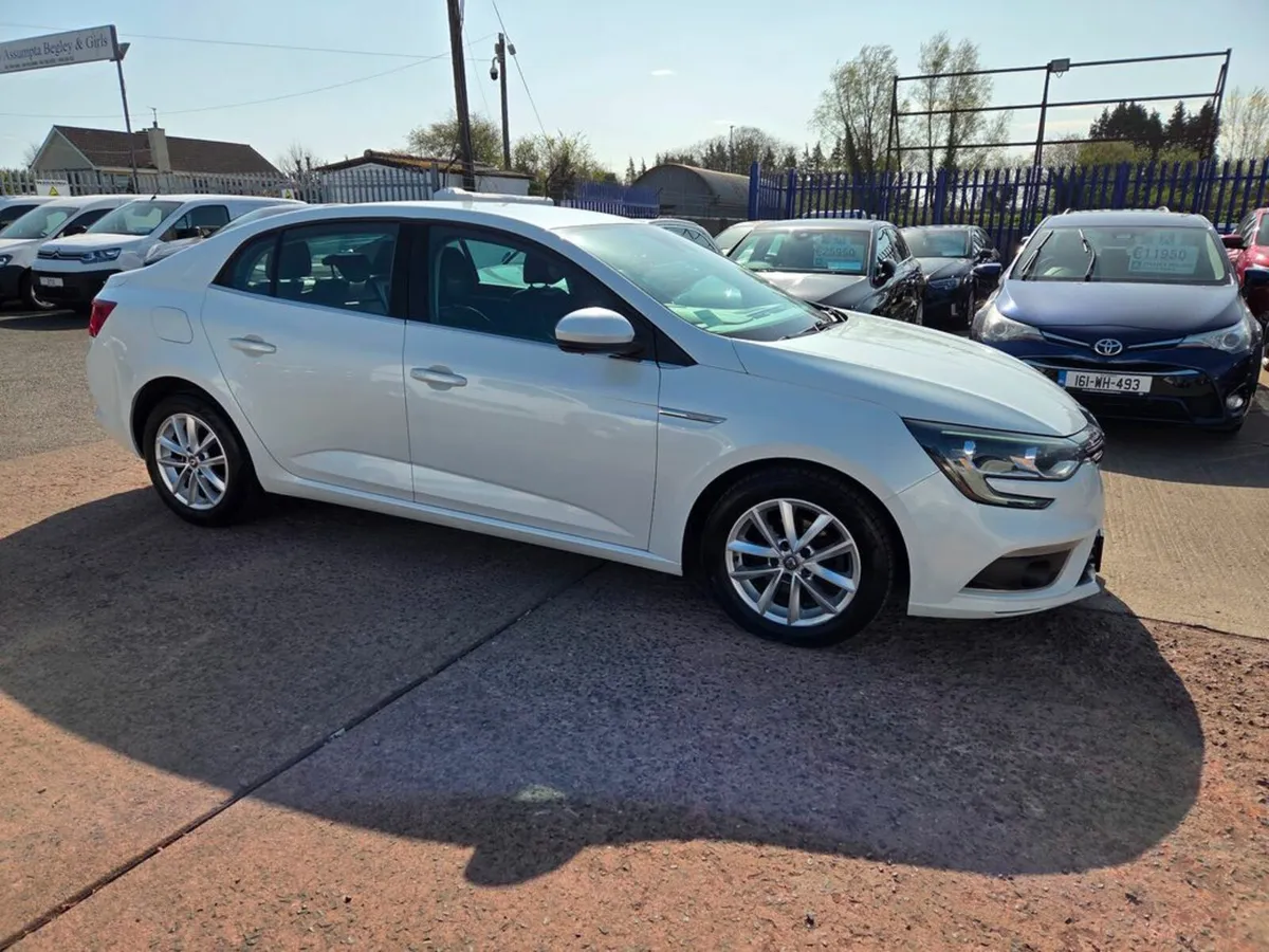 Renault Megane IV Grand Coupe Dynamique N 4DR - Image 3