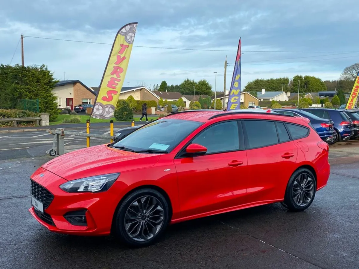 Ford Focus ST-LINE TDCI - Image 2
