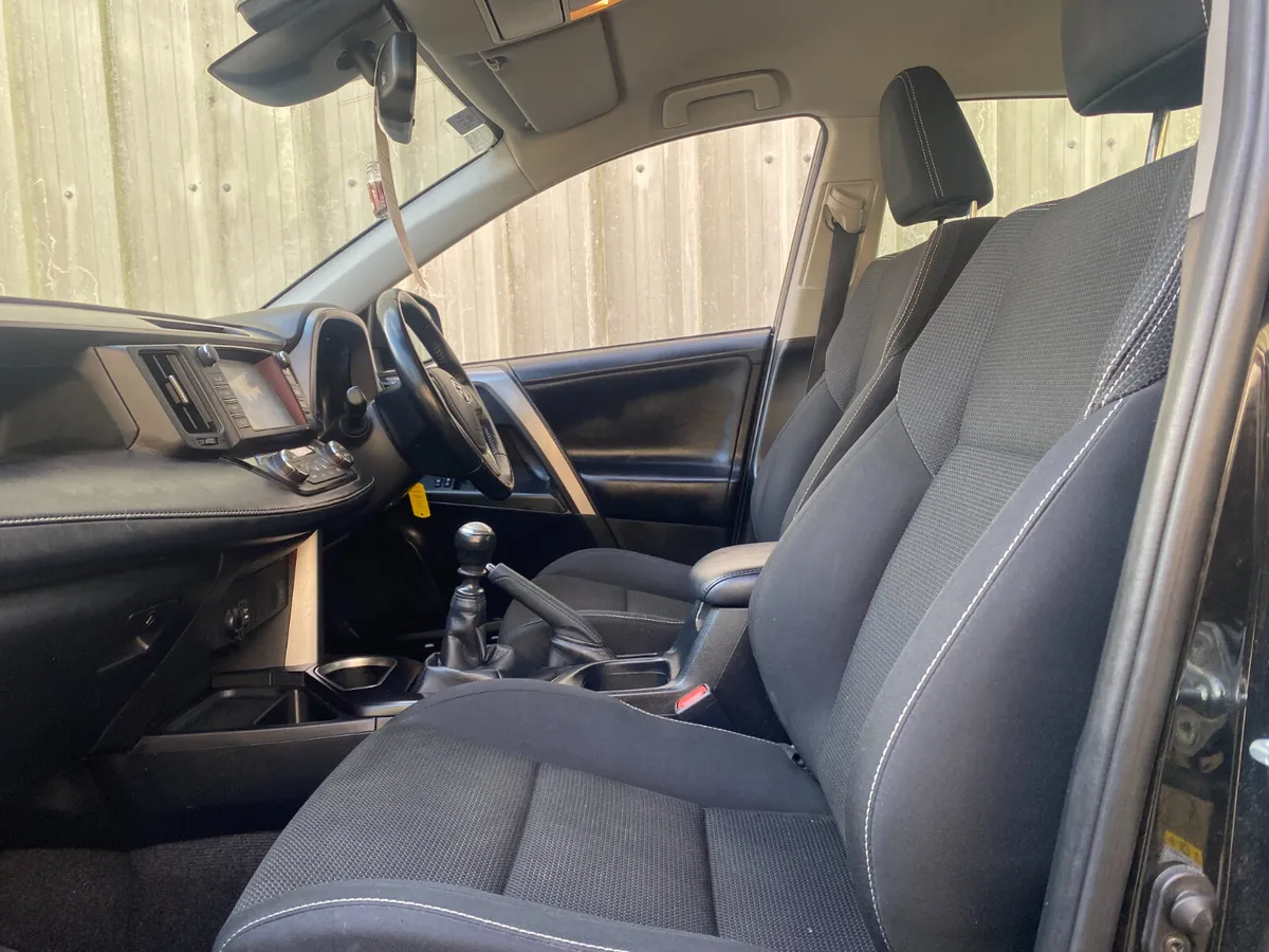 Toyota RAV4 2018///FINANCE AVAILABLE//// - Image 4