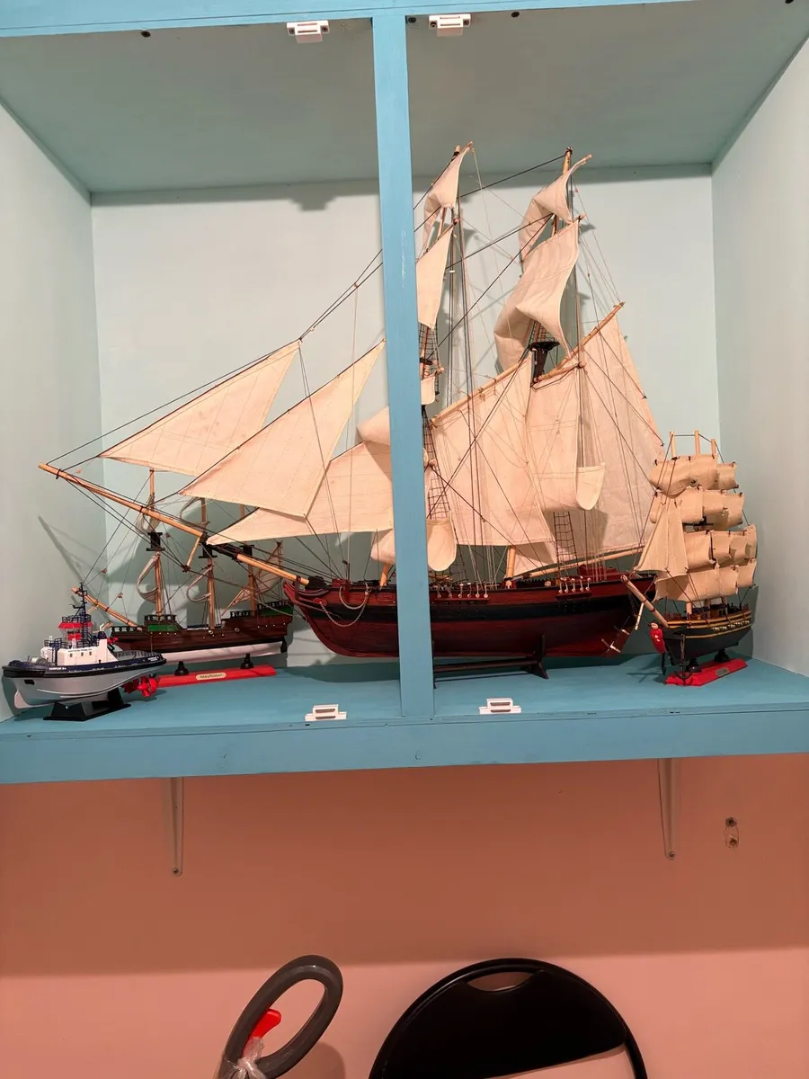 Model yacht - Image 3