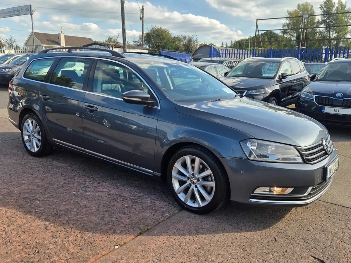 Volkswagen Passat 1.6 TDI Executive BMT 105PS 5DR - Image 2
