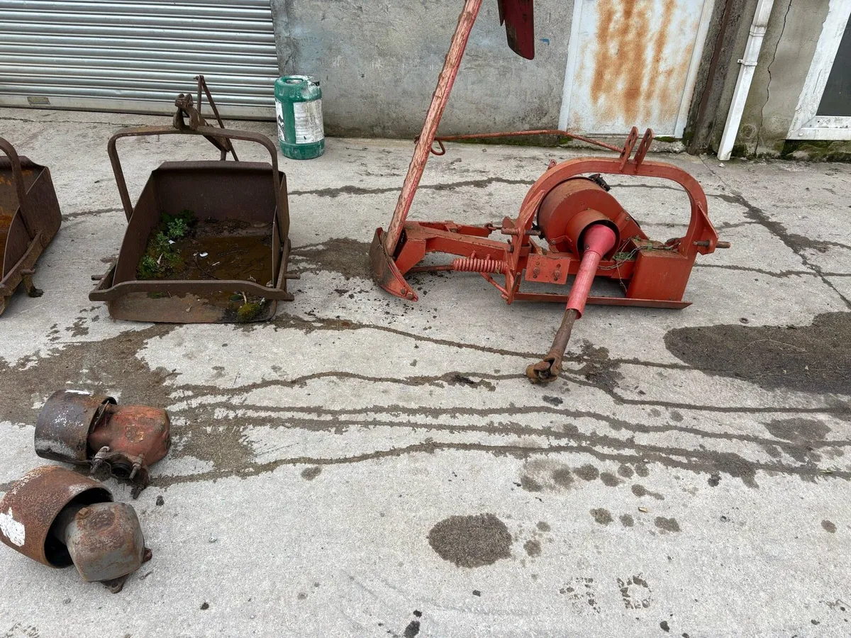 Ferguson vintage machinery - Image 3