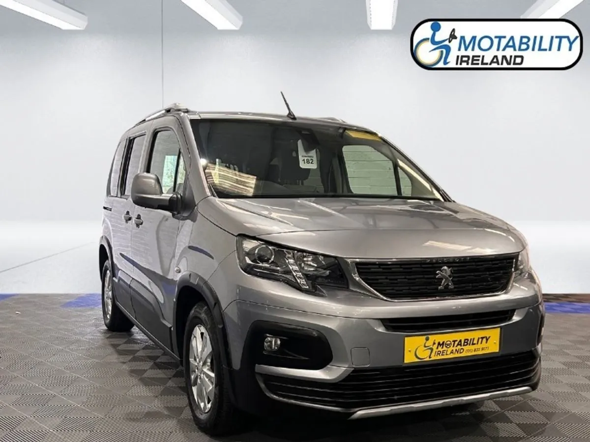 Peugeot Rifter Wheelchair Accessible - Image 1