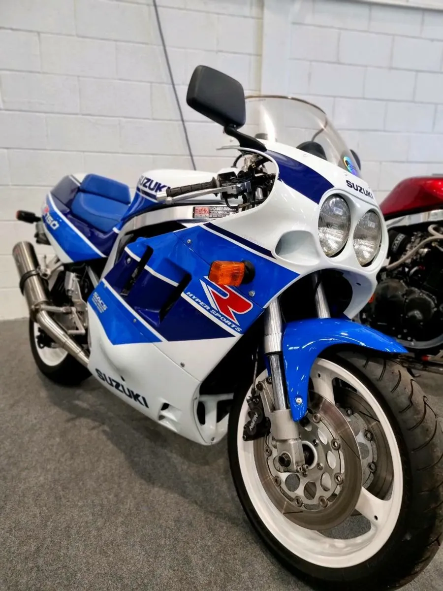 1990 Suzuki GSXR 750 Slingshot - Image 1