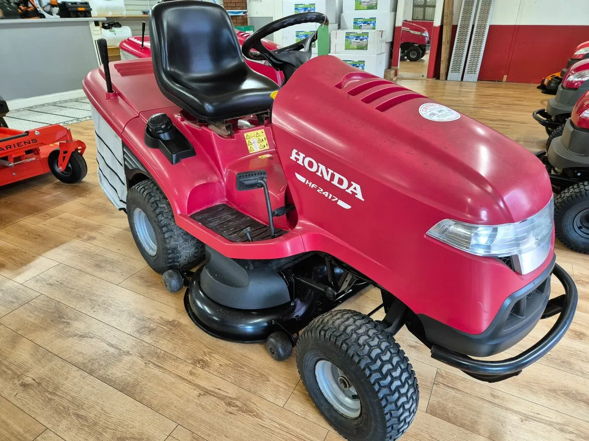 Honda HF2417 Ride On Tractor Lawn Mower - Image 1