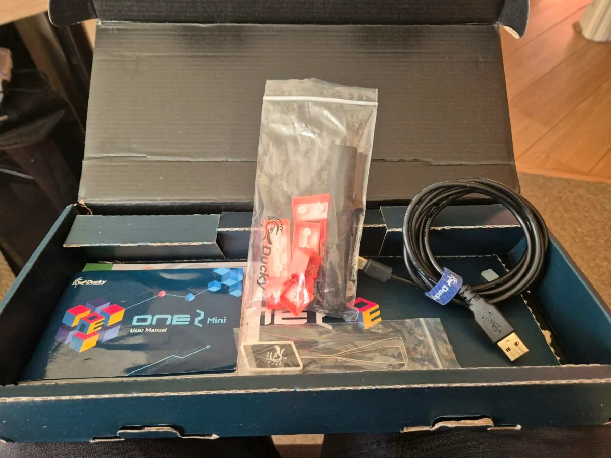 Ducky one 2 mini mechanical keyboard - Image 3