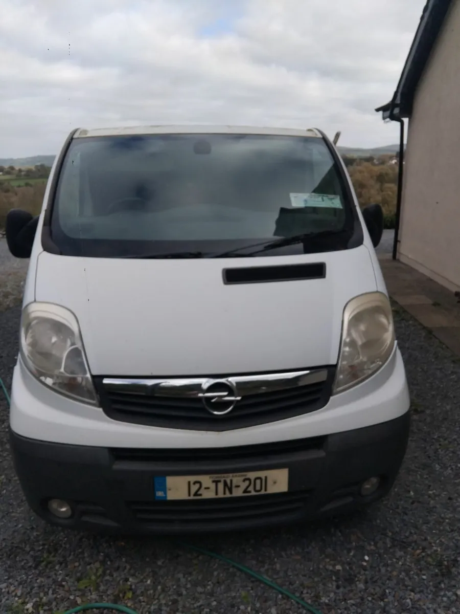 Opel Vivaro 2012 - Image 1