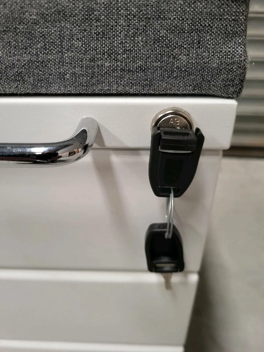 3 Drawer Pedestals With Keys. New Condition - Image 3