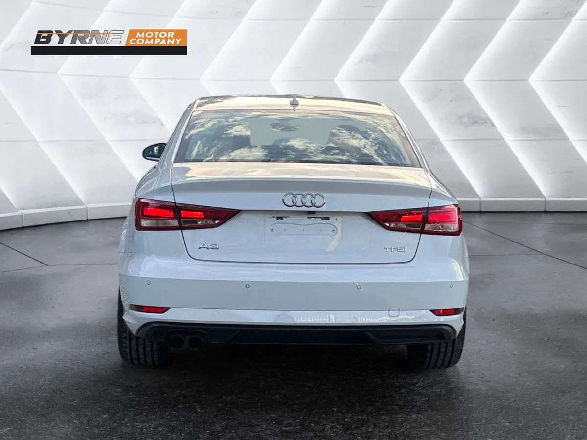 AUDI A3 SALOON 1.4 TFSI AUTO 2018 - Image 4
