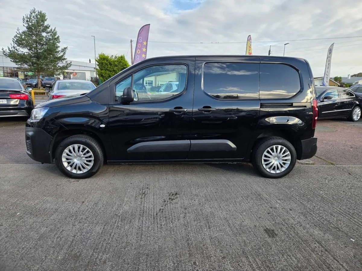 Citroen Berlingo 650 ENTERPRISE M BLUEHDI - Image 4
