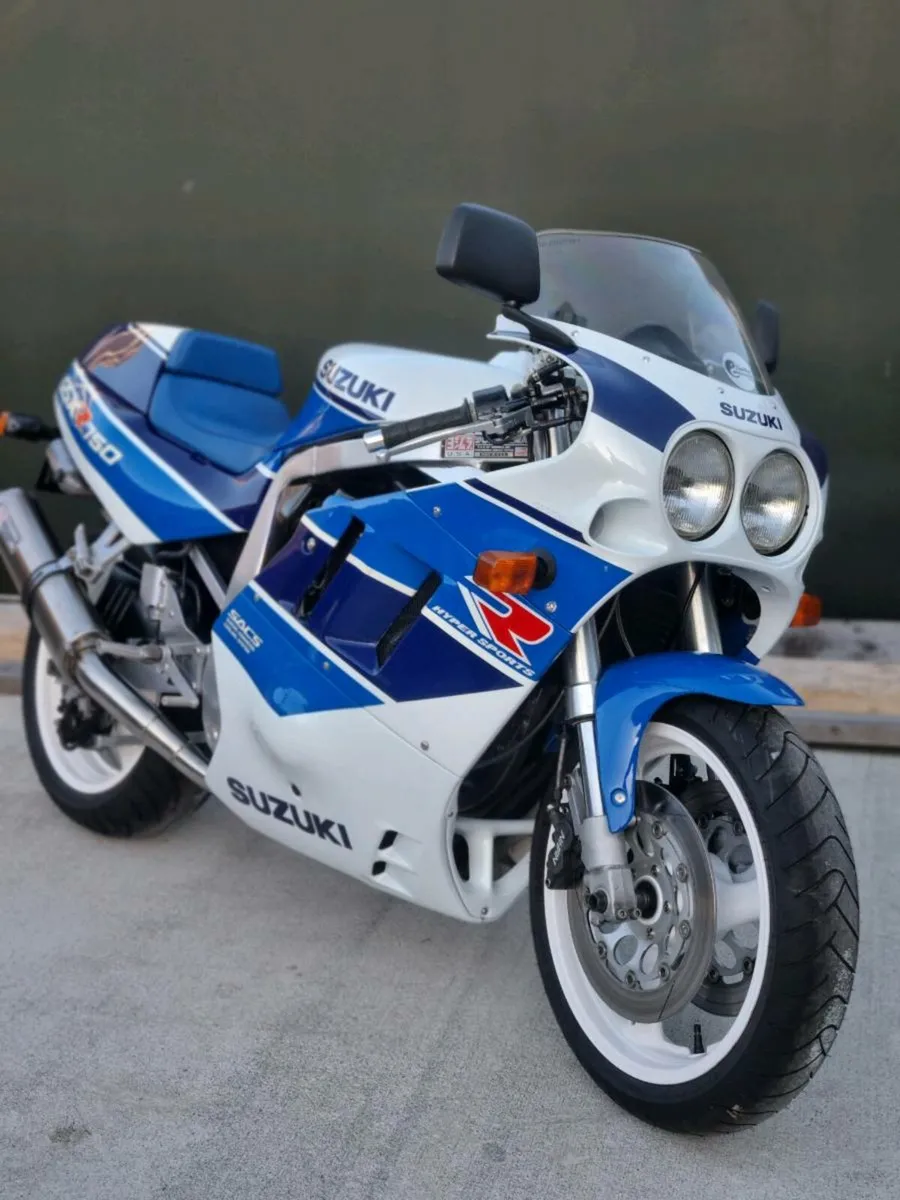 1990 Suzuki GSX-R 750 Slingshot - Image 1