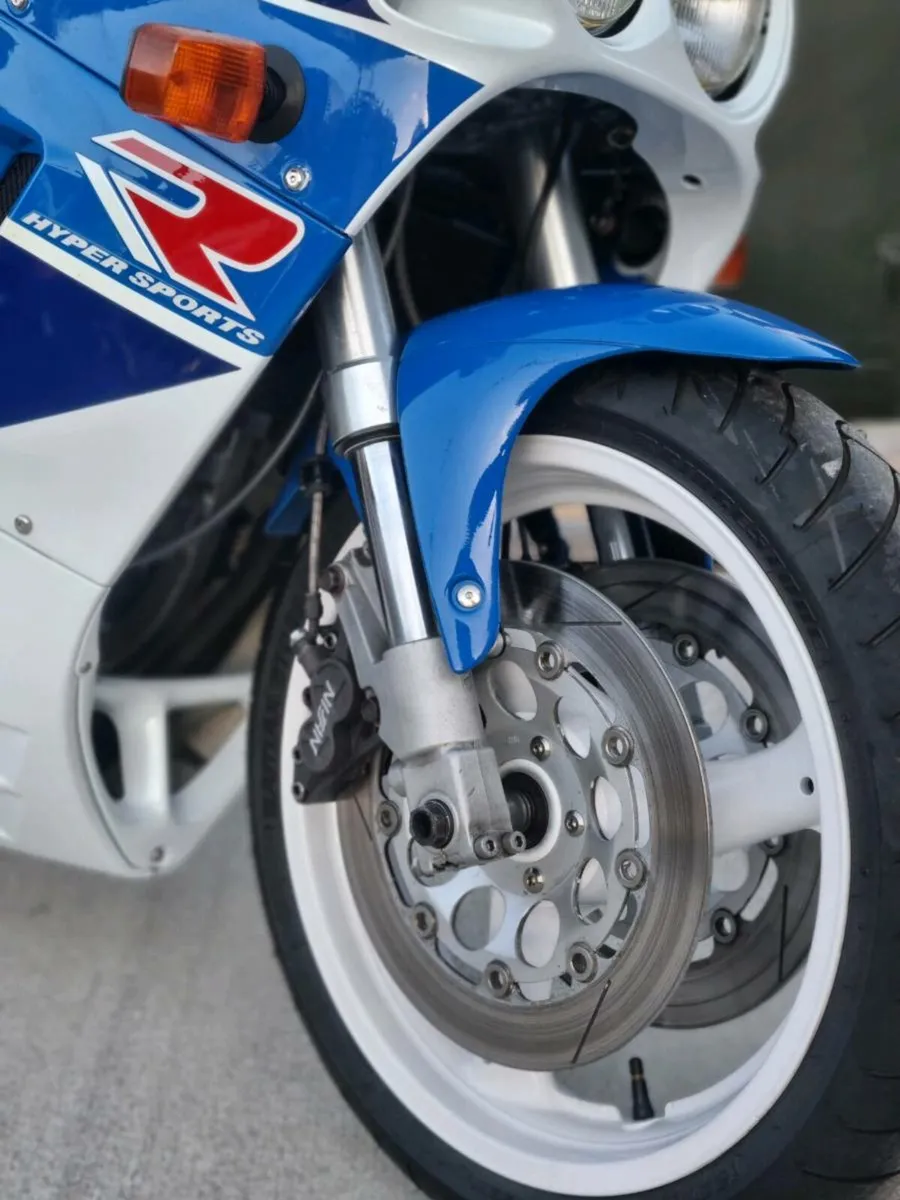 1990 Suzuki GSX-R 750 Slingshot - Image 2
