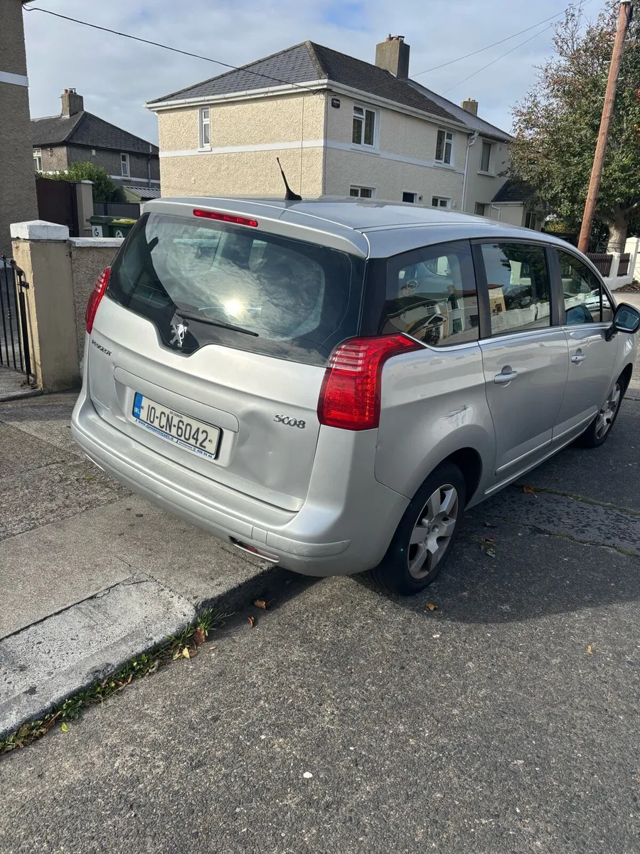 Peugeot 5008 1.6 diesel 7 seater - Image 2