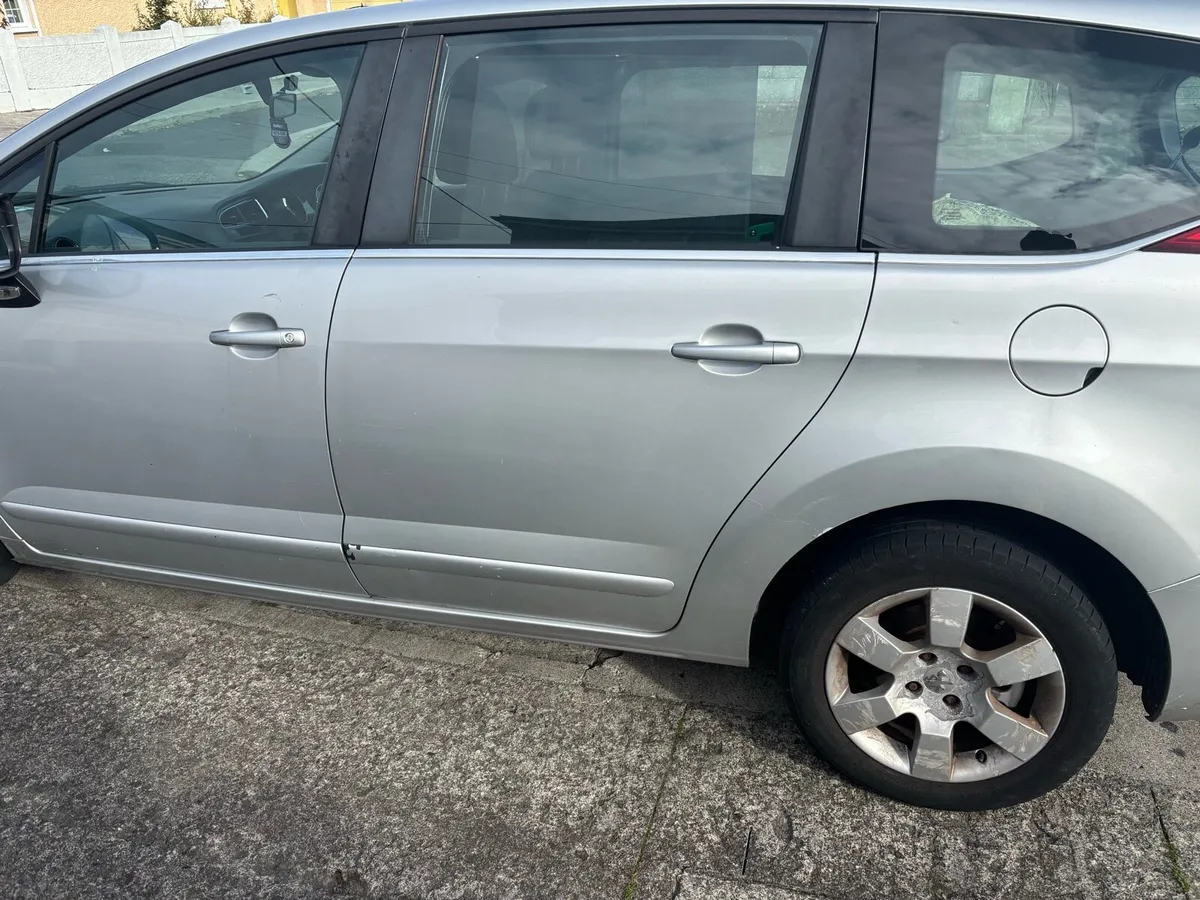Peugeot 5008 1.6 diesel 7 seater - Image 4