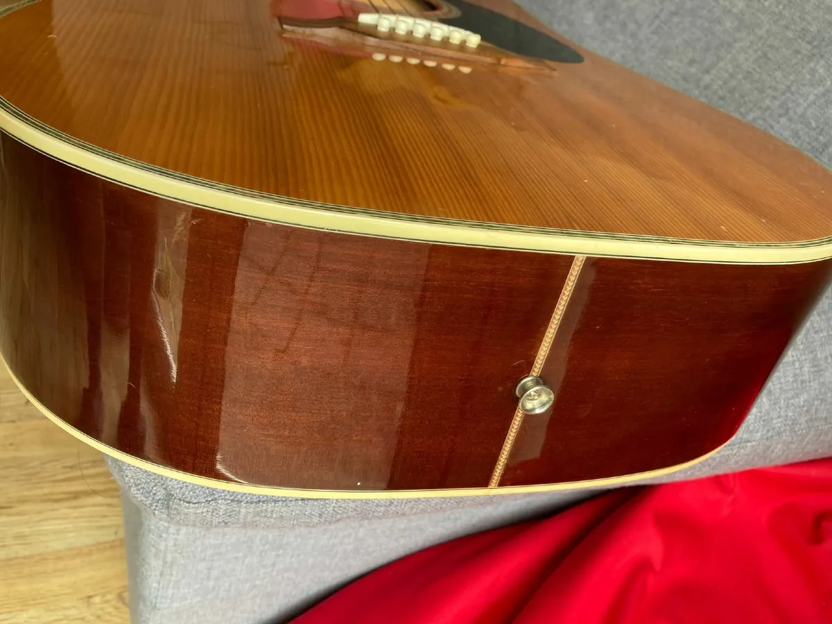 Guitar - Image 3