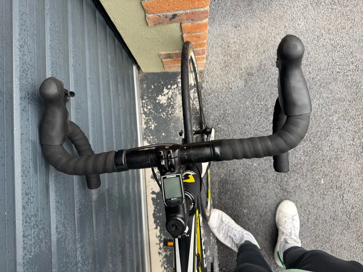 Carbon Fibre Road Bike - Image 3