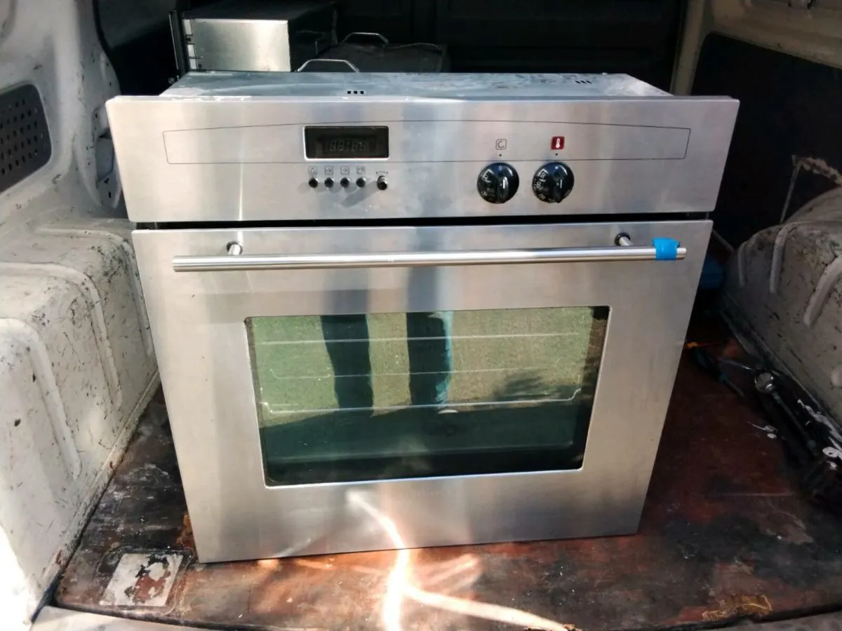 Oven for sale - Image 1