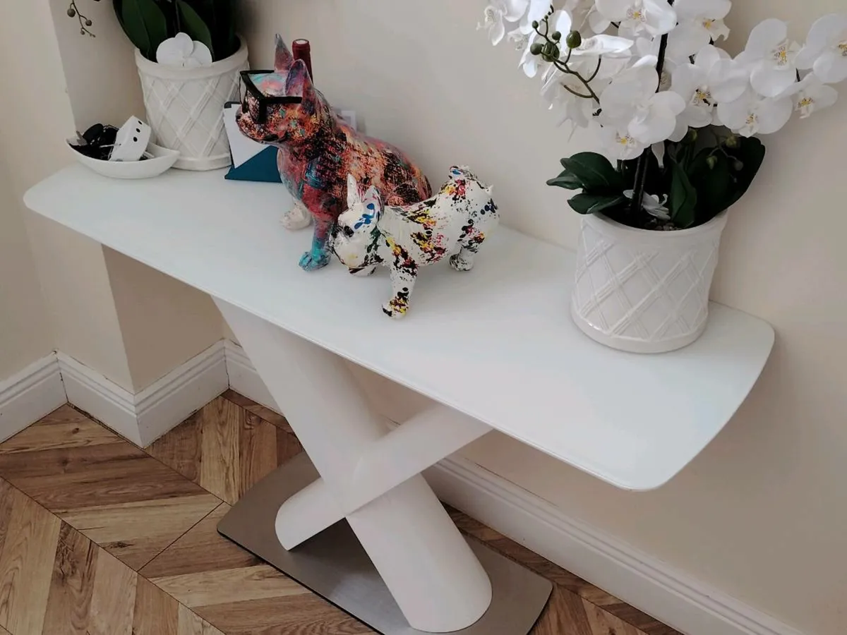 Hall table - Image 1