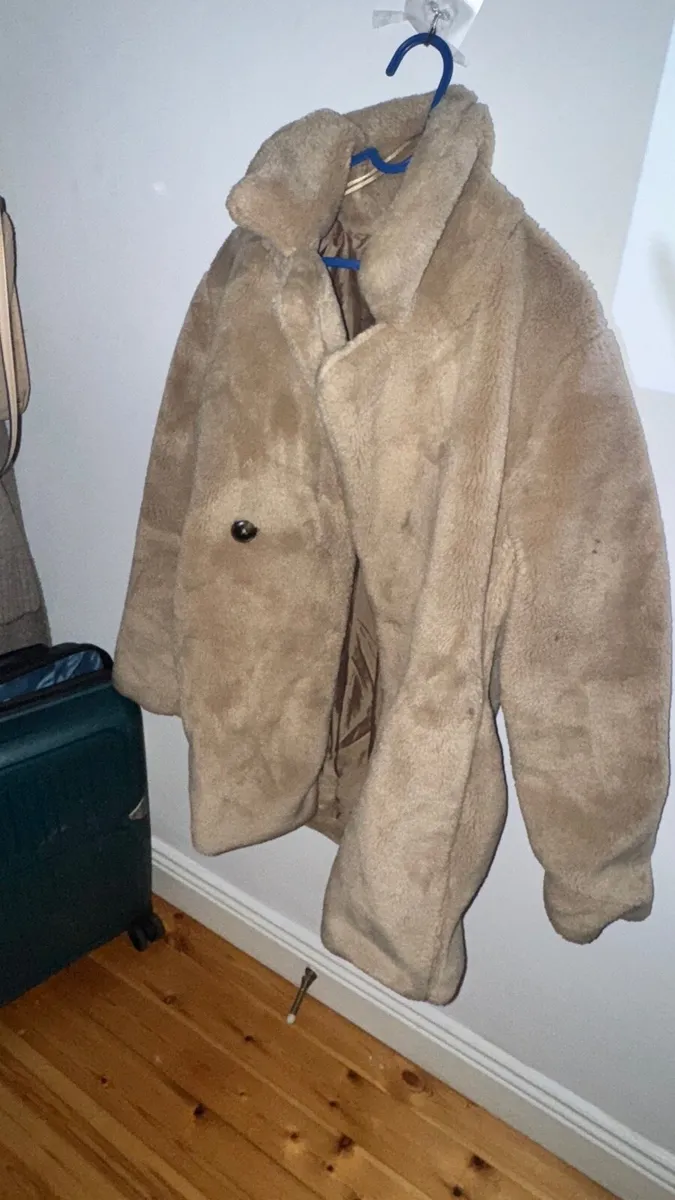 Thick Fur coat - Image 1