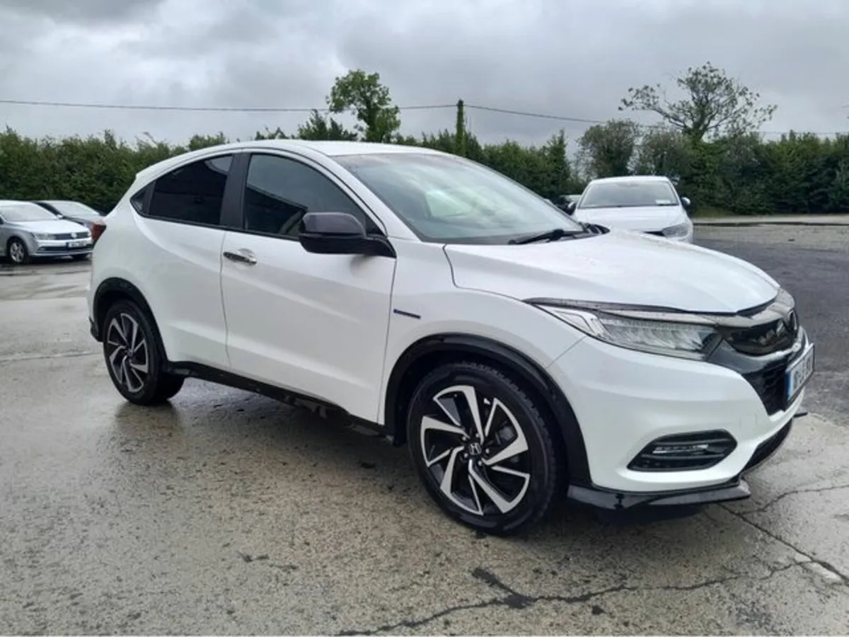 Honda Vezel 1.5 RS - Image 4