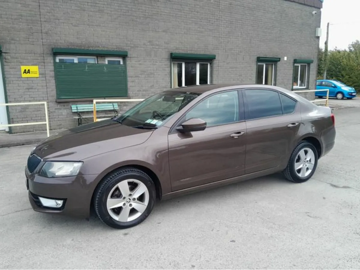 Skoda Octavia AMBITION 1.6 TDI 110HP 4DR - Image 3