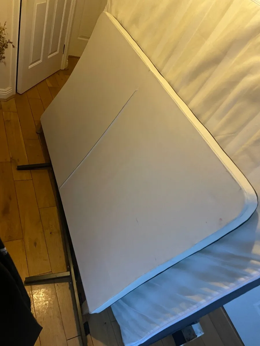 Double bed - Image 2