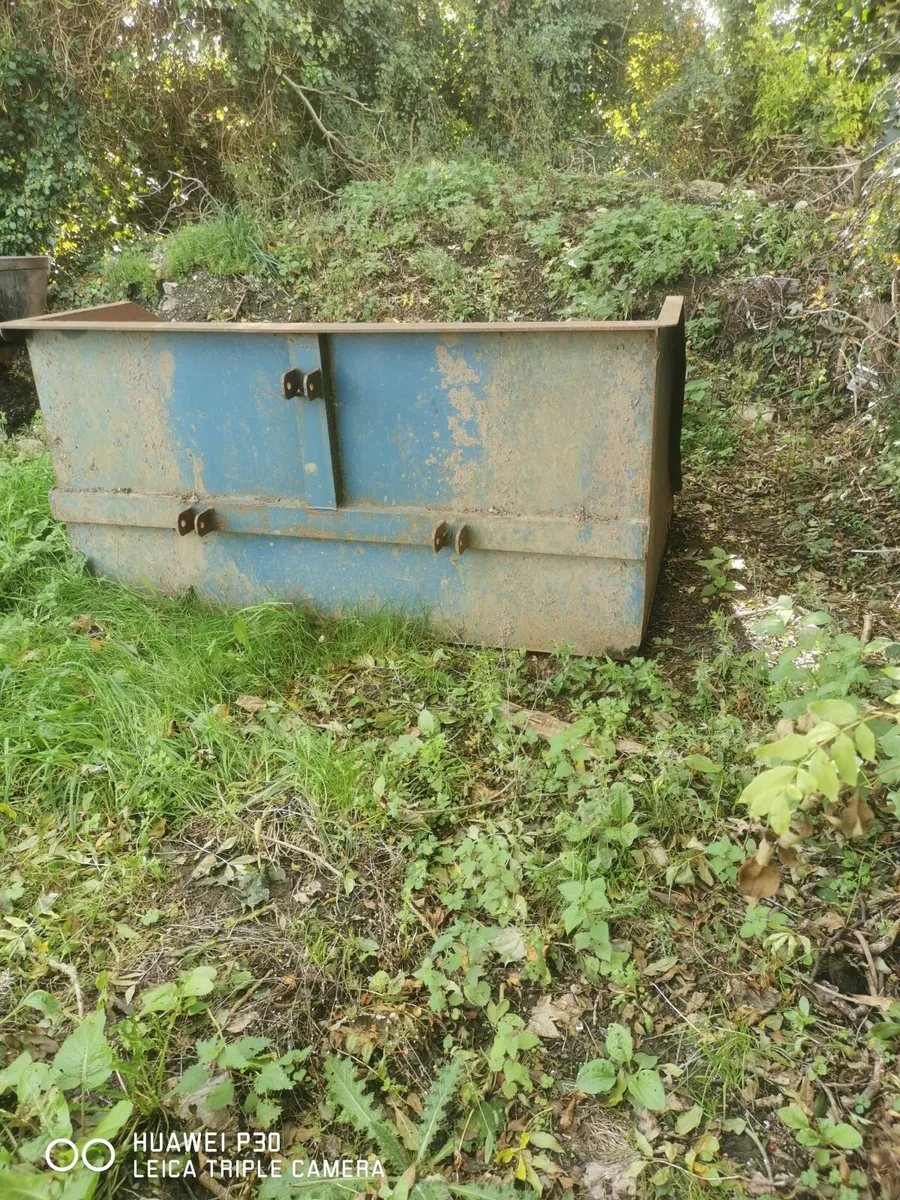 Tractor back box - Image 1