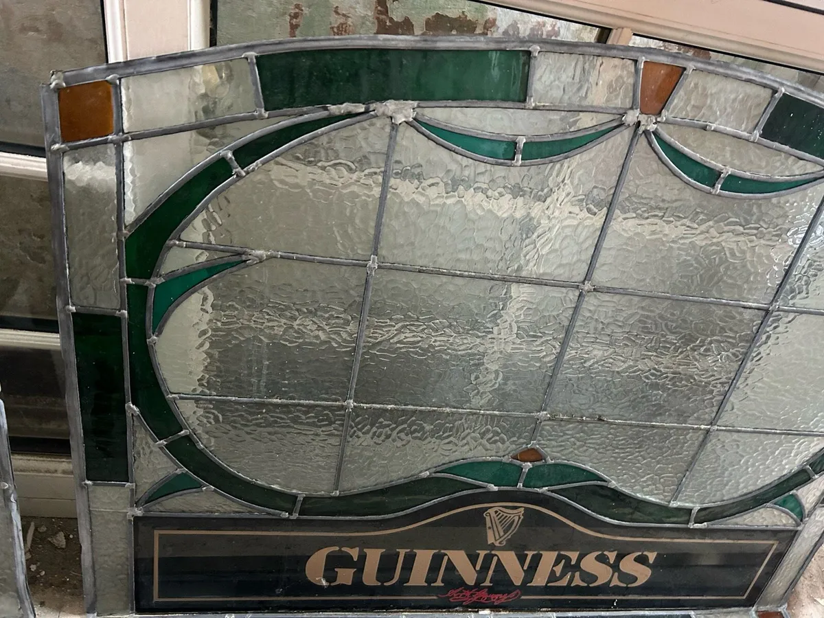 Guinness privacy window lead glass - Image 1