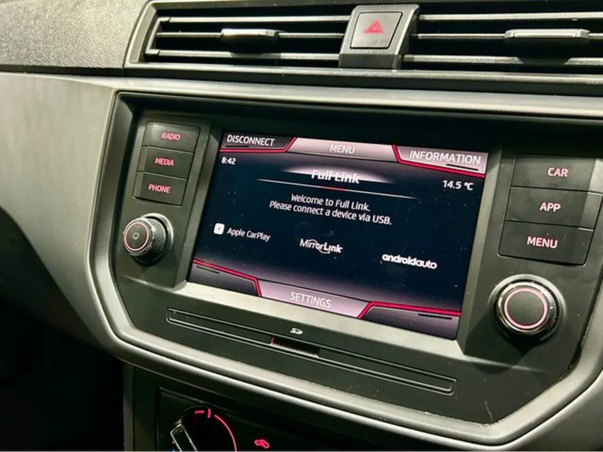 SEAT Ibiza 1.0 TSI 95BHP SE PLUS 5DR - Image 3