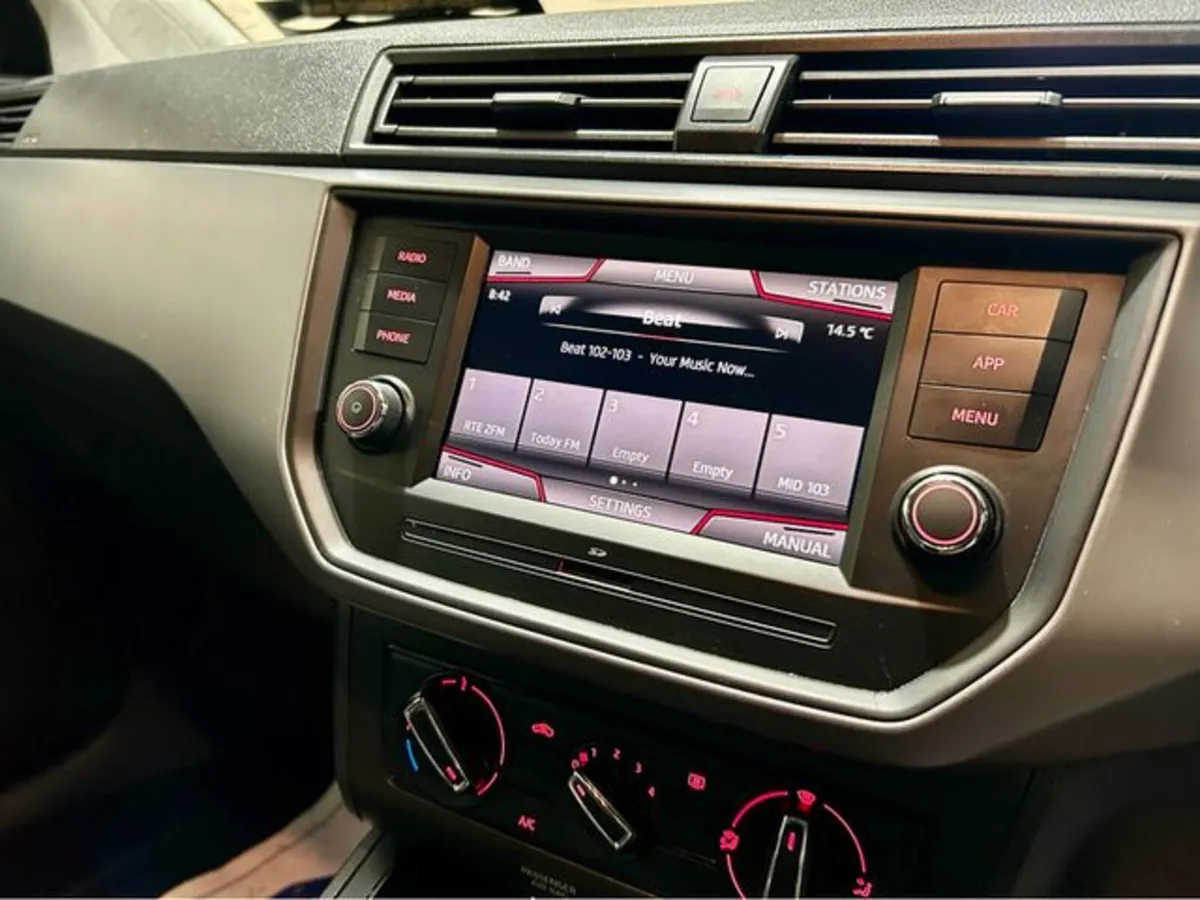 SEAT Ibiza 1.0 TSI 95BHP SE PLUS 5DR - Image 4