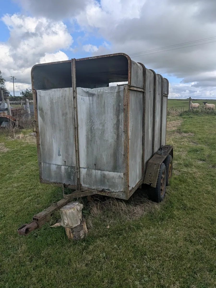 sheep trailer - Image 1