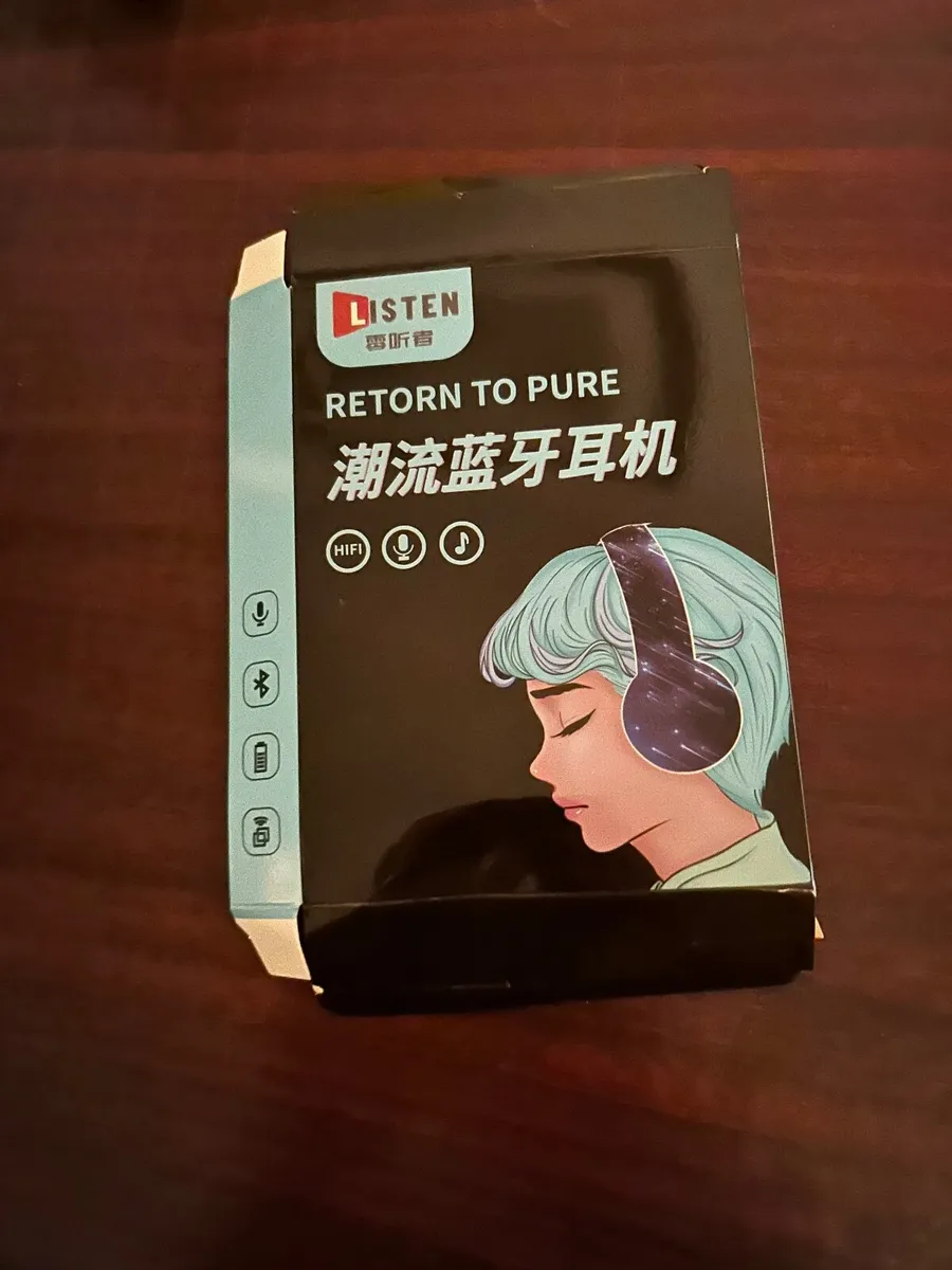 Head phones - Image 1