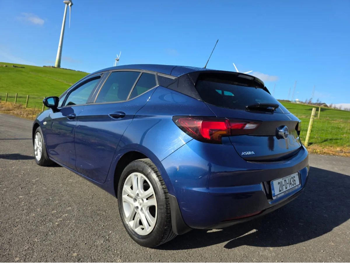 Opel Astra SC-1.5 TURBO D 105PS FINANCE AVAILABLE - Image 3
