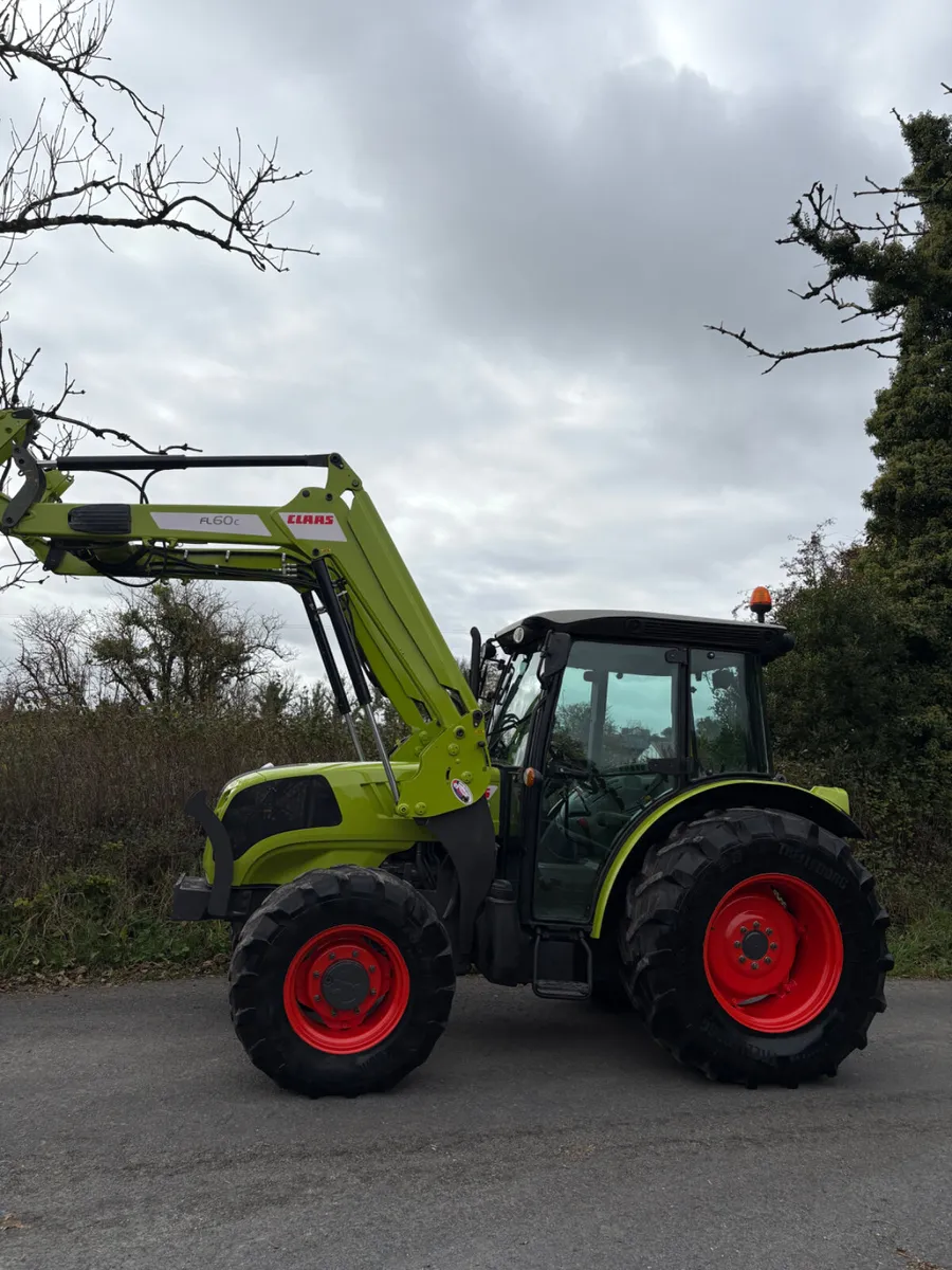 Claas 220 Elios Tractor - Image 3