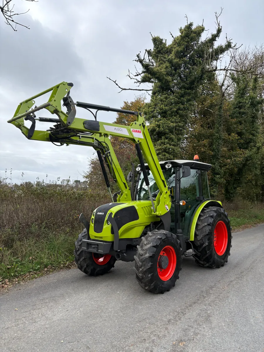 Claas 220 Elios Tractor - Image 1