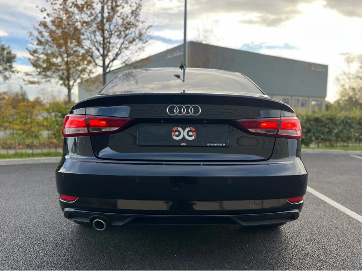 Audi A3 1.6 DIESEL AUTO *FRESH NCT* - Image 4
