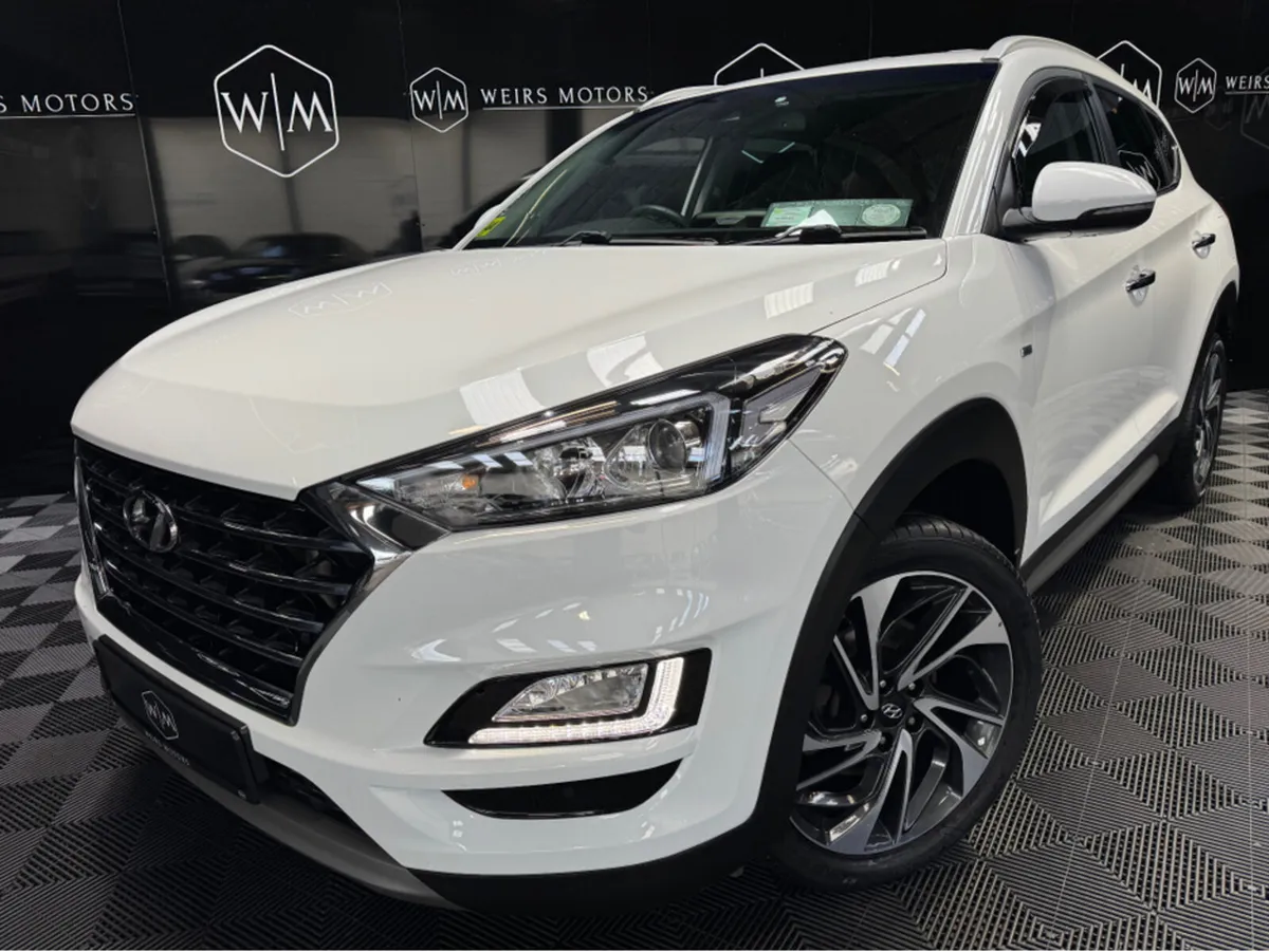 Hyundai Tucson EXECUTIVE PLUS MILD HYB HYBRID 5DR - Image 1