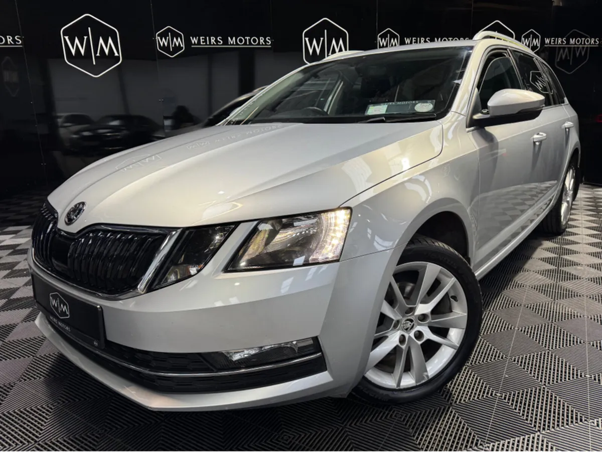 Skoda Octavia COMBI STYLE 1.6 TDI 115HP 4DR - Image 1