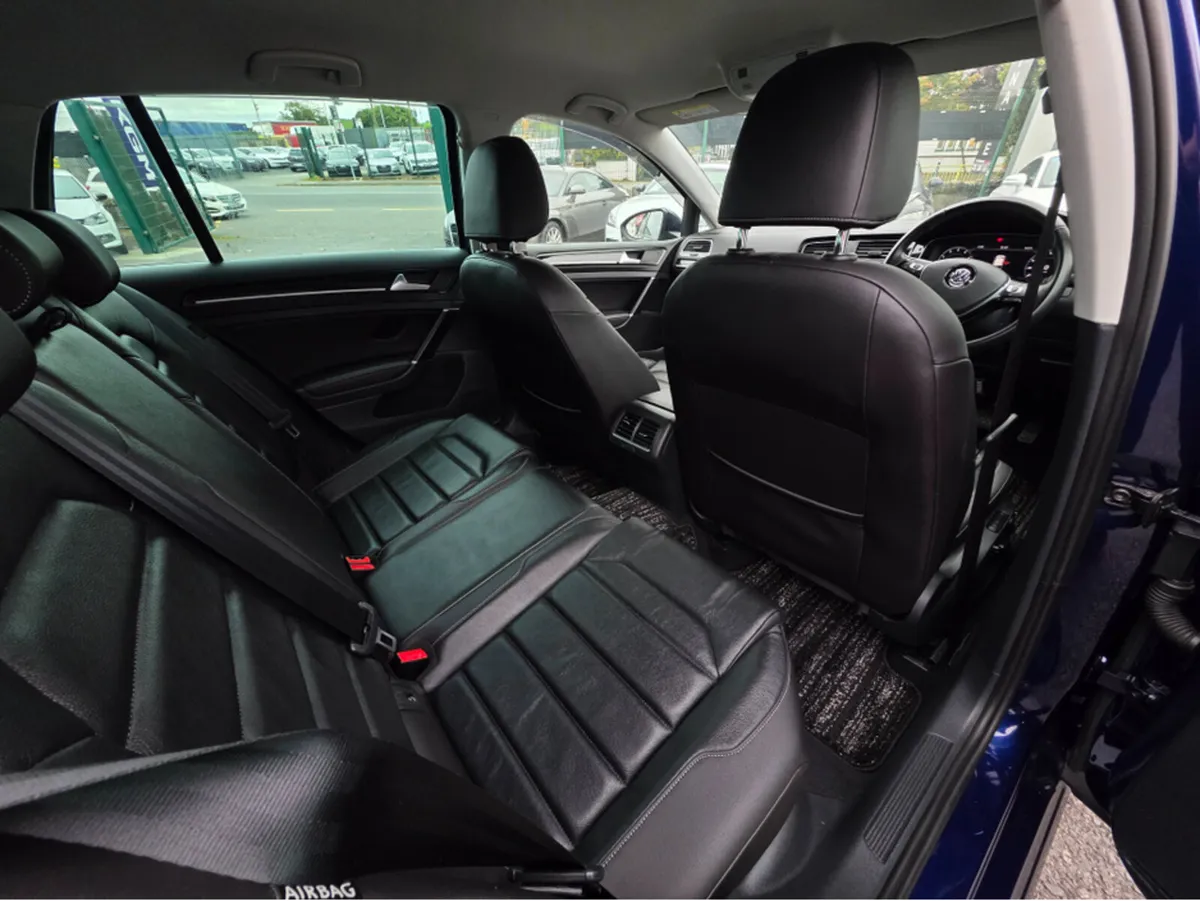Volkswagen Golf ( 192 REG ) HIGHLINE FULL LEATHER - Image 3