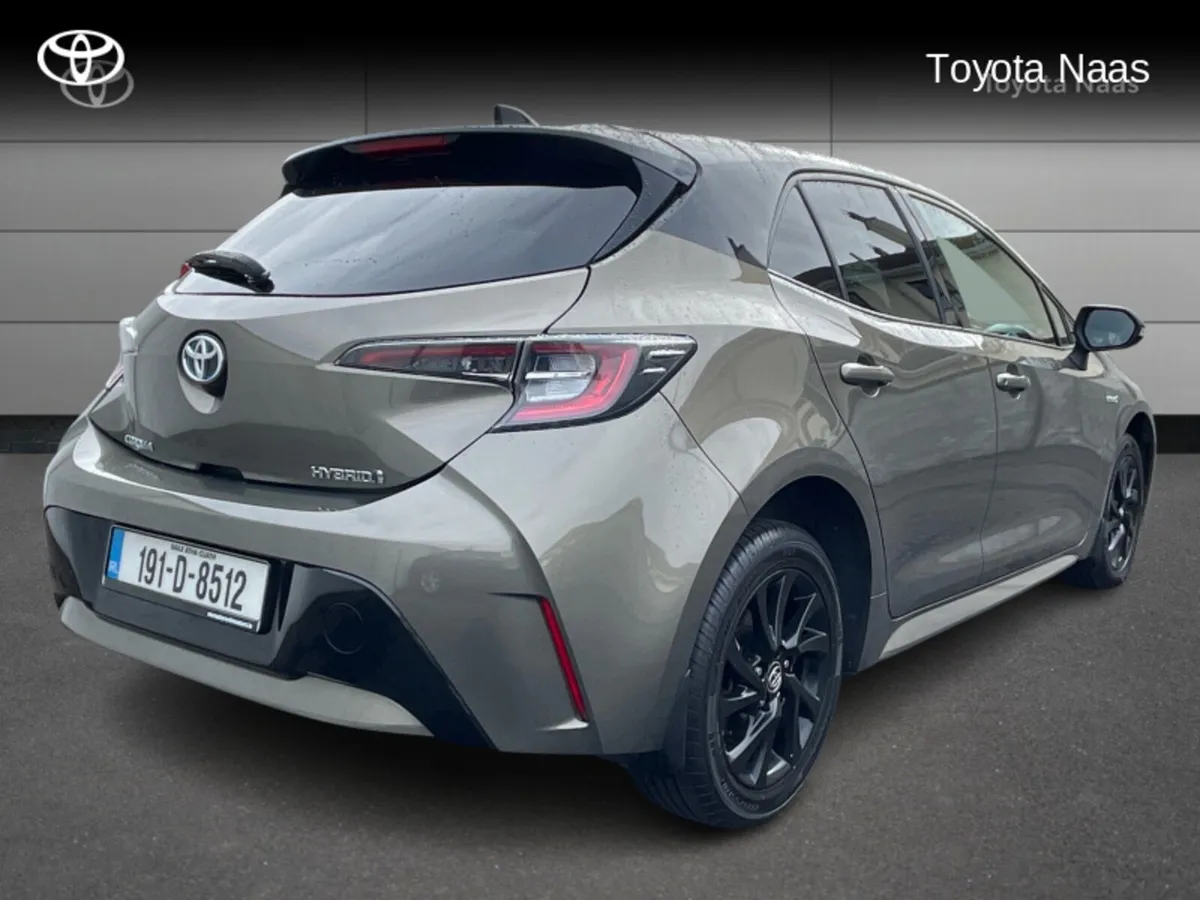 Toyota Corolla COROLLA HYBRID L/SPORT HB - Image 2