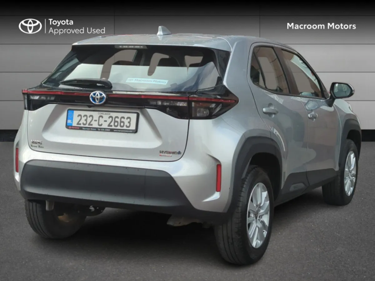 Toyota Yaris Cross YARIS CROSS LUNA - Image 2