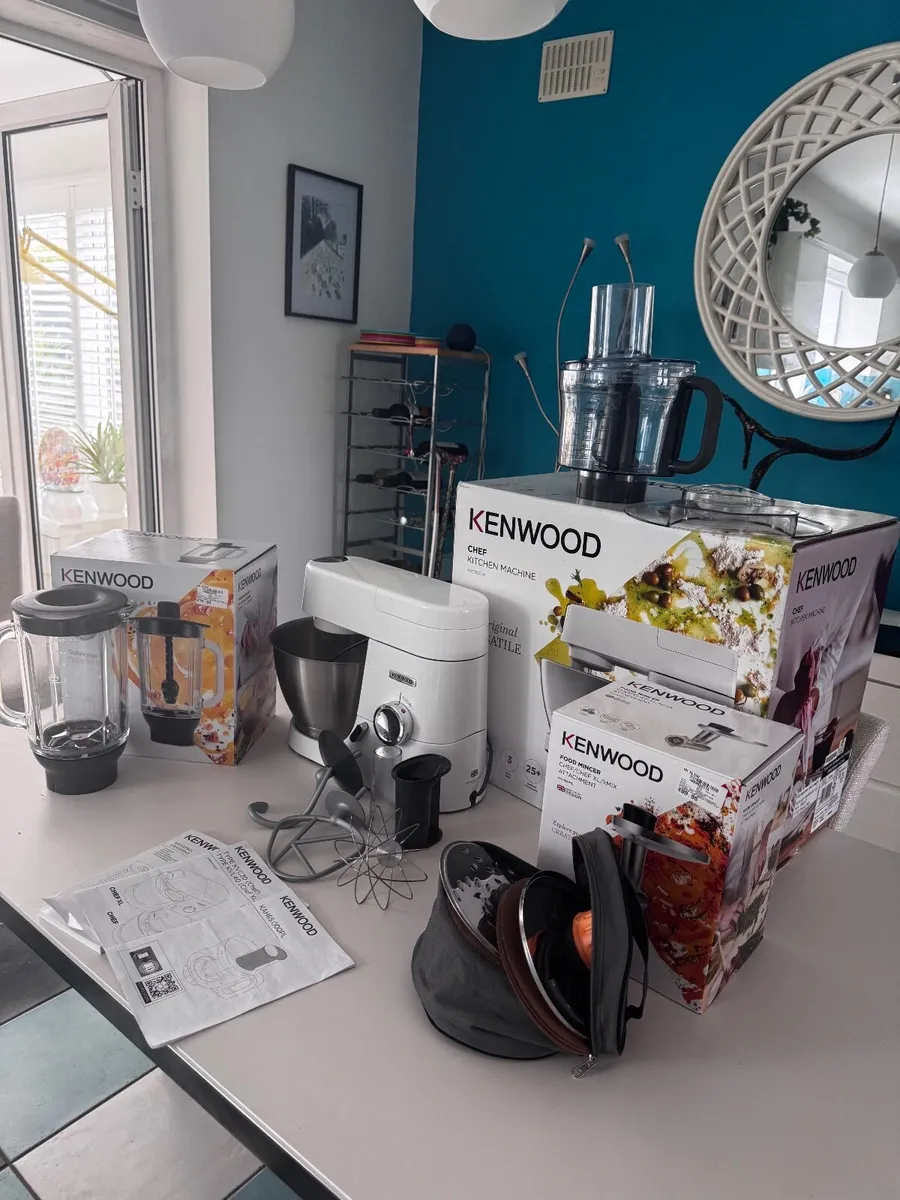 Kenwood Mixer Chef Kitchen plus accessories - Image 1