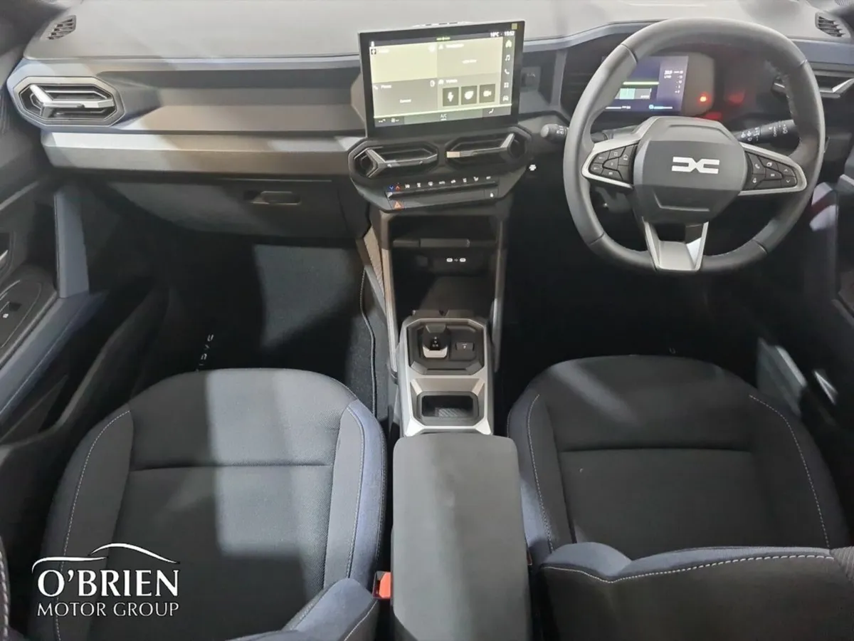 Dacia Duster HEV 140 Journey - Image 2