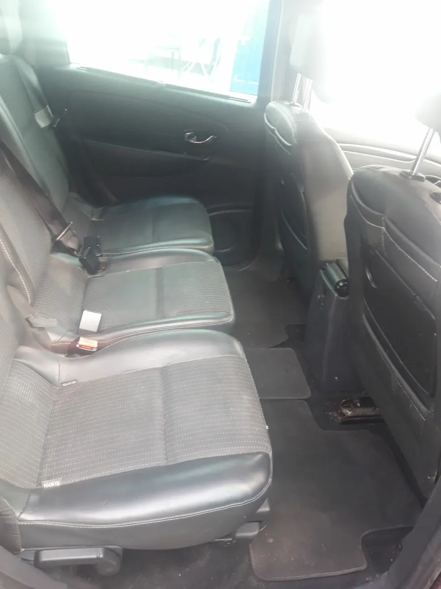 Car - Image 2