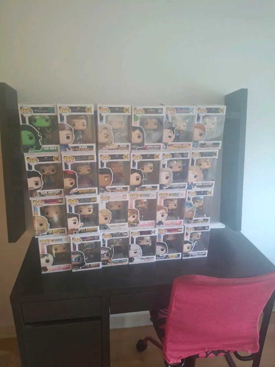 Bobble heads - Image 3