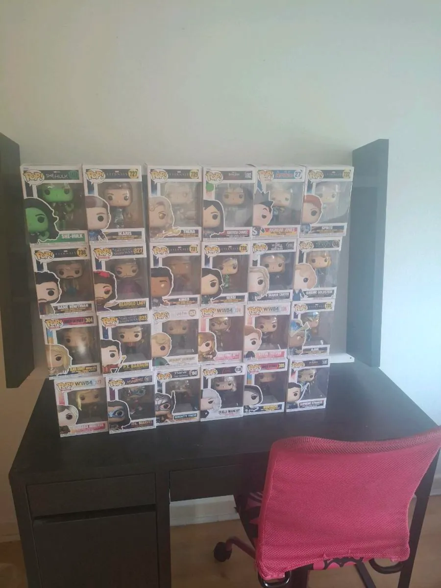 Bobble heads - Image 4