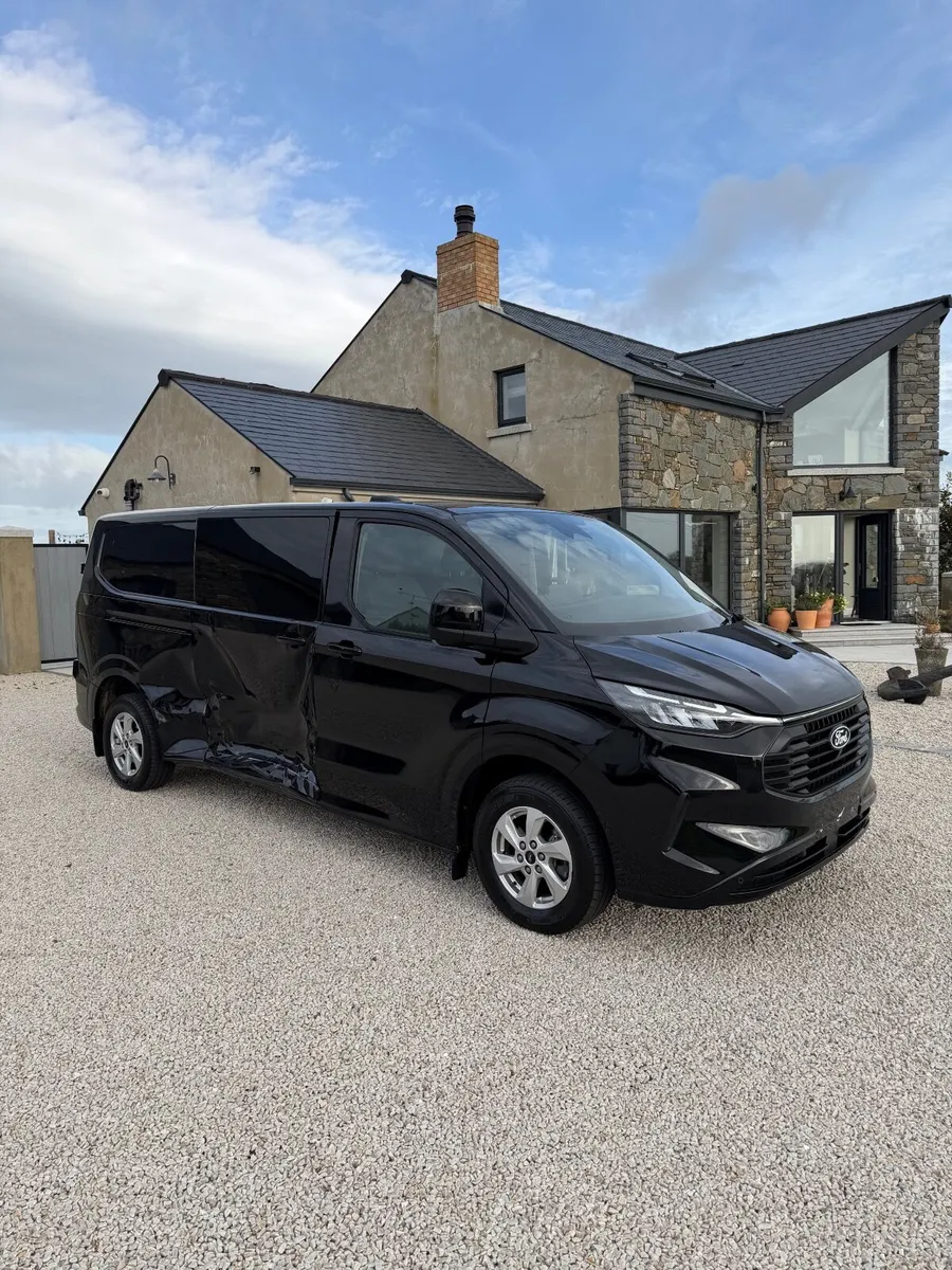 2024 (74) Ford Transit Custom Limited Crew Van 170 - Image 1