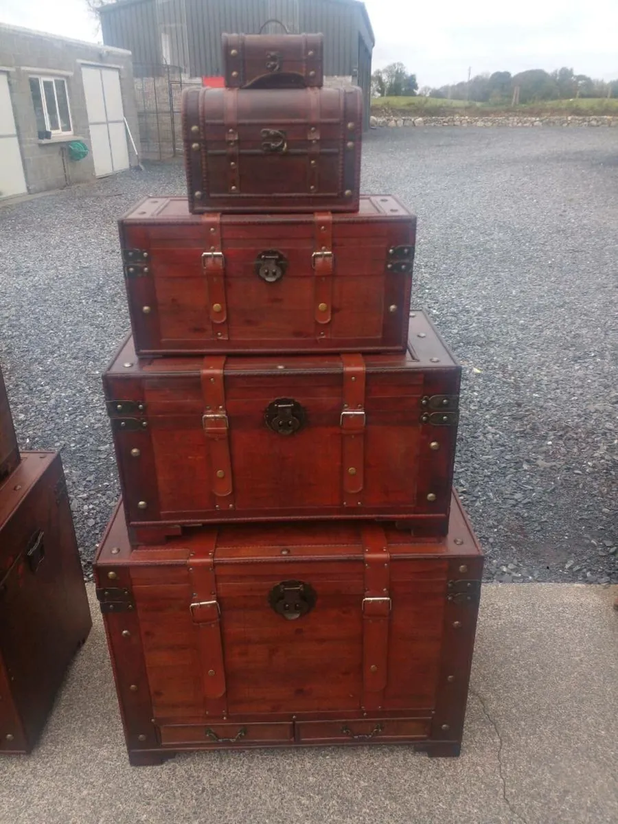 Storage trunks - 3 sets €150 per set each - Image 3